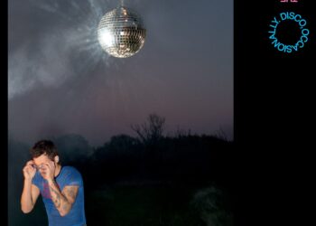 𝗛𝗮𝗿𝗿𝘆 𝗦𝘁𝘆𝗹𝗲𝘀 𝗮𝗯𝗿𝗲 𝘂𝗻𝗮 𝗻𝘂𝗲𝘃𝗮 𝗲𝘁𝗮𝗽𝗮 𝗰𝗼𝗻 “𝗔𝗽𝗲𝗿𝘁𝘂𝗿𝗲”, 𝗲𝗹 𝗽𝗿𝗶𝗺𝗲𝗿 𝗮𝗱𝗲𝗹𝗮𝗻𝘁𝗼 𝗱𝗲 𝘀𝘂 𝗲𝘀𝗽𝗲𝗿𝗮𝗱𝗼 á𝗹𝗯𝘂𝗺