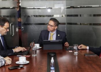 𝑪𝑵𝑰 𝒓𝒆𝒇𝒖𝒆𝒓𝒛𝒂 𝒄𝒐𝒐𝒑𝒆𝒓𝒂𝒄𝒊ó𝒏 𝒄𝒐𝒏 𝒍𝒂 𝑼𝒏𝒊ó𝒏 𝑬𝒖𝒓𝒐𝒑𝒆𝒂 𝒑𝒂𝒓𝒂 𝒑𝒓𝒐𝒎𝒐𝒗𝒆𝒓 𝒊𝒏𝒗𝒆𝒓𝒔𝒊𝒐𝒏𝒆𝒔 𝒆𝒏 𝑩𝒐𝒍𝒊𝒗𝒊𝒂