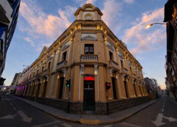 𝗘𝗰𝗼𝗳𝘂𝘁𝘂𝗿𝗼 𝗰𝗲𝗹𝗲𝗯𝗿𝗮 𝗮 𝗢𝗿𝘂𝗿𝗼 𝘆 𝗰𝗼𝗻𝘀𝗼𝗹𝗶𝗱𝗮 𝘂𝗻 𝗺𝗼𝗱𝗲𝗹𝗼 𝗱𝗲 𝗯𝗮𝗻𝗰𝗮 𝘀𝗼𝘀𝘁𝗲𝗻𝗶𝗯𝗹𝗲 𝗰𝗼𝗻 𝗶𝗺𝗽𝗮𝗰𝘁𝗼 𝘀𝗼𝗰𝗶𝗮𝗹, 𝗲𝗰𝗼𝗻ó𝗺𝗶𝗰𝗼 𝘆 𝗮𝗺𝗯𝗶𝗲𝗻𝘁𝗮𝗹