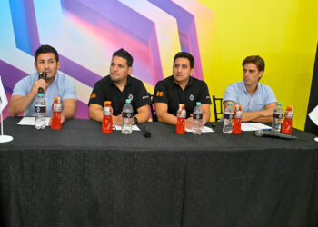 𝐑𝐞𝐧𝐚𝐮𝐥𝐭 𝟒𝟐𝐊 𝐒𝐚𝐧𝐭𝐚 𝐂𝐫𝐮𝐳 𝐢𝐦𝐩𝐮𝐥𝐬𝐚 𝐞𝐥 𝐭𝐮𝐫𝐢𝐬𝐦𝐨 𝐝𝐞𝐩𝐨𝐫𝐭𝐢𝐯𝐨 𝐲 𝐝𝐢𝐧𝐚𝐦𝐢𝐳𝐚 𝐥𝐚 𝐞𝐜𝐨𝐧𝐨𝐦í𝐚 𝐫𝐞𝐠𝐢𝐨𝐧𝐚𝐥