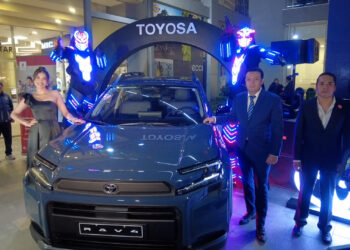 𝗧𝗼𝘆𝗼𝘁𝗮 𝗳𝗼𝗿𝘁𝗮𝗹𝗲𝗰𝗲 𝘀𝘂 𝗽𝗼𝗿𝘁𝗮𝗳𝗼𝗹𝗶𝗼 𝗵í𝗯𝗿𝗶𝗱𝗼 𝗲𝗻 𝗕𝗼𝗹𝗶𝘃𝗶𝗮 𝗰𝗼𝗻 𝗹𝗮 𝗻𝘂𝗲𝘃𝗮 𝗥𝗔𝗩𝟰