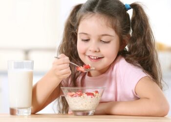 𝗥𝗲𝗳𝘂𝗲𝗿𝘇𝗮𝗻 𝗺𝗲𝗱𝗶𝗱𝗮𝘀 𝗱𝗲 𝗻𝘂𝘁𝗿𝗶𝗰𝗶ó𝗻 𝘆 𝗽𝗿𝗼𝘁𝗲𝗰𝗰𝗶ó𝗻 𝗰𝗼𝗻𝘁𝗿𝗮 𝗲𝗹 𝗔𝗲𝗱𝗲𝘀 𝗮𝗲𝗴𝘆𝗽𝘁𝗶 𝗲𝗻 𝗲𝗹 𝗿𝗲𝗴𝗿𝗲𝘀𝗼 𝗮 𝗰𝗹𝗮𝘀𝗲𝘀