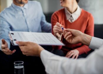 𝗔𝘀𝗲𝗴𝘂𝗿𝗮𝗱𝗼𝗿𝗮𝘀 𝗮𝗽𝘂𝗲𝘀𝘁𝗮𝗻 𝗽𝗼𝗿 𝗶𝗻𝘁𝗲𝗹𝗶𝗴𝗲𝗻𝗰𝗶𝗮 𝗮𝗿𝘁𝗶𝗳𝗶𝗰𝗶𝗮𝗹 𝗽𝗮𝗿𝗮 𝗮𝗴𝗶𝗹𝗶𝘇𝗮𝗿 𝗮𝗻á𝗹𝗶𝘀𝗶𝘀 𝘀𝗶𝗻 𝗿𝗲𝗲𝗺𝗽𝗹𝗮𝘇𝗮𝗿 𝗮𝗹 𝗲𝘀𝗽𝗲𝗰𝗶𝗮𝗹𝗶𝘀𝘁𝗮