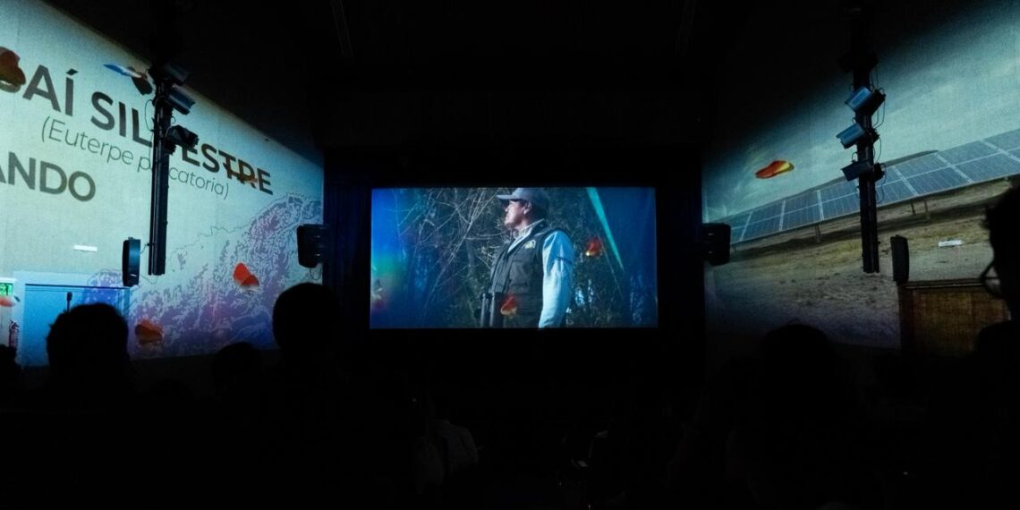 “𝑼𝒏𝒊𝒅𝒐𝒔 𝑺𝒐𝒎𝒐𝒔 𝑭𝒖𝒕𝒖𝒓𝒐”: 𝒍𝒂 𝒄𝒂𝒎𝒑𝒂𝒏𝒂 𝒅𝒆 𝒍𝒂 𝑼𝒏𝒊𝒐𝒏 𝑬𝒖𝒓𝒐𝒑𝒆𝒂 𝒒𝒖𝒆 𝒂𝒑𝒖𝒆𝒔𝒕𝒂 𝒑𝒐𝒓 𝒆𝒏𝒆𝒓𝒈𝒊𝒂 𝒍𝒊𝒎𝒑𝒊𝒂 𝒚 𝒅𝒆𝒔𝒂𝒓𝒓𝒐𝒍𝒍𝒐 𝒔𝒐𝒔𝒕𝒆𝒏𝒊𝒃𝒍𝒆